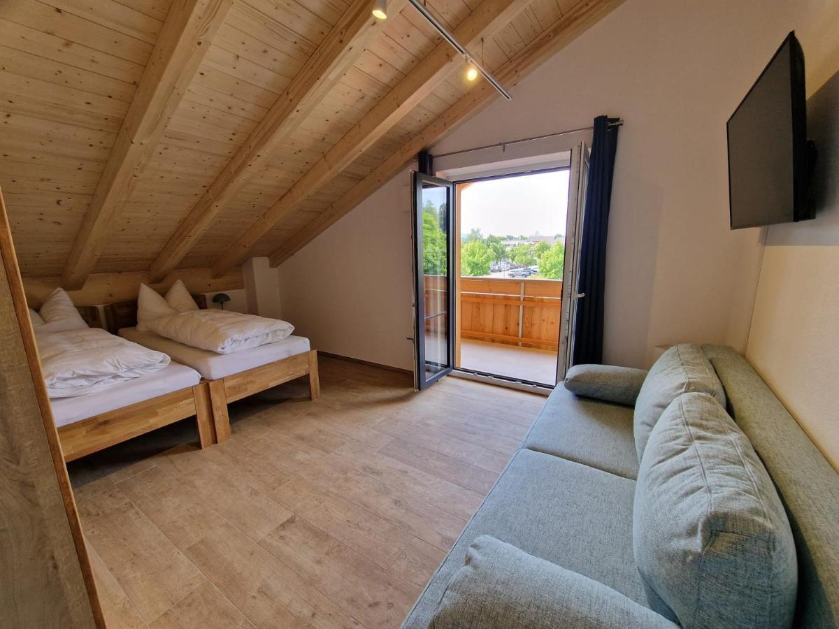 Apartschoen